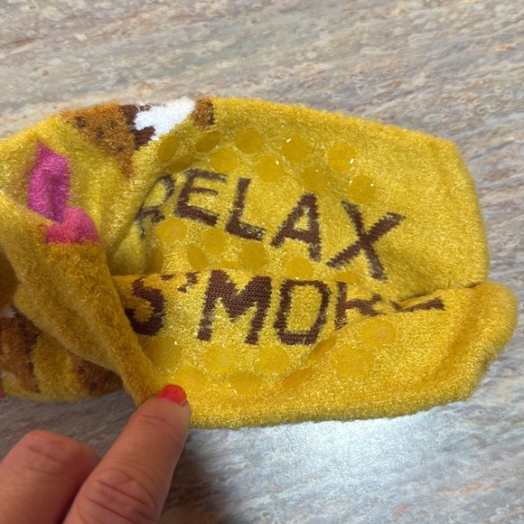 NEW Bath & Body Works Cozy Campfire Socks - Picture 3 of 3